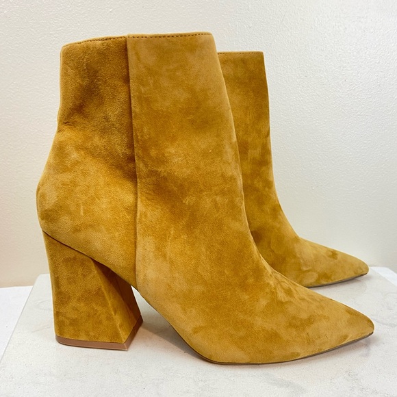 Steve Madden Matilda Mustard Suede Leather Ankle Booties Block Heel Pointed Toe - Picture 3 of 8